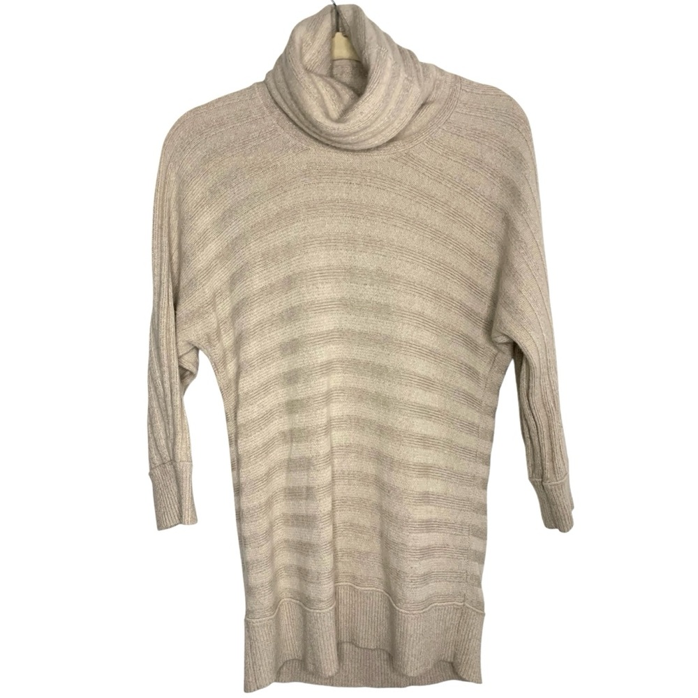 Club Monaco XS Beige Turtleneck Wool/Rabbit Hair Blend Soft Cozy Sweater